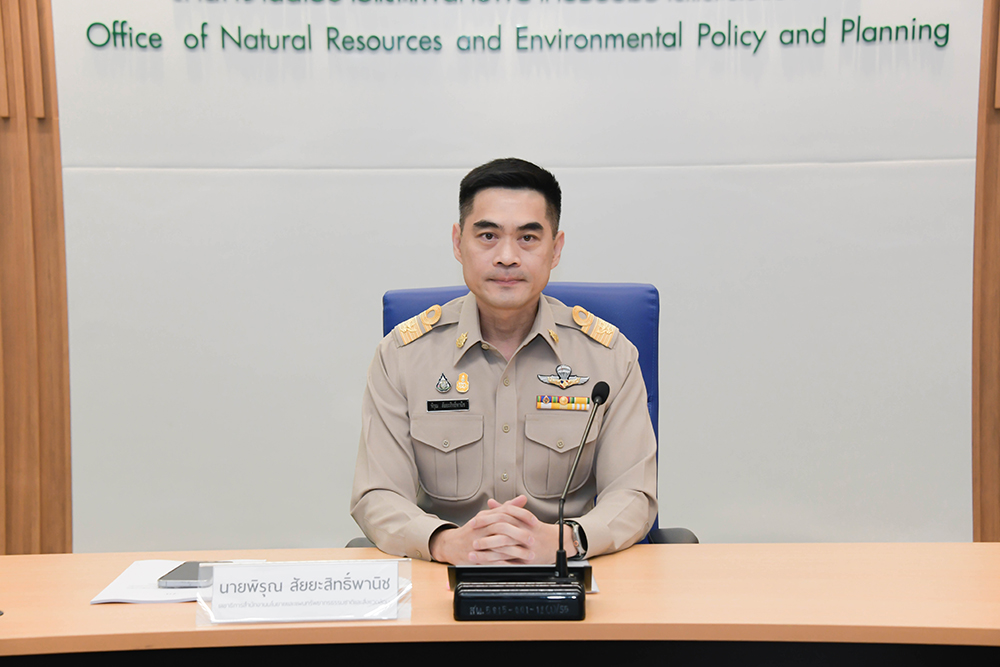 สผ. จัดการประชุมรับฟังความคิดเห็นต่อ (ร่าง) แนวทางการพิจารณารายงานการประเมินผลกระทบสิ่งแวดล้อม สำหรับคณะกรรมการผู้ชำนาญการพิจารณารายงานการประเมินผลกระทบสิ่งแวดล้อม ด้านเศรษฐกิจสังคม เมื่อวันที่ 13 มีนาคม 2566 ณ ห้องประชุม 1001 ชั้น 10 อาคารทิปโก้ 2 และผ่านทางระบบออนไลน์ โดยมี นายพิรุณ สัยยะสิทธิ์พานิช เลขาธิการ สผ. เป็นประธานกล่าวเปิดการประชุม สผ. จัดการประชุมรับฟังความคิดเห็นต่อ (ร่าง) แนวทางการพิจารณารายงานการประเมินผลกระทบสิ่งแวดล้อม สำหรับคณะกรรมการผู้ชำนาญการพิจารณารายงานการประเมินผลกระทบสิ่งแวดล้อม ด้านเศรษฐกิจสังคม เมื่อวันที่ 13 มีนาคม 2566 ณ ห้องประชุม 1001 ชั้น 10 อาคารทิปโก้ 2 และผ่านทางระบบออนไลน์ โดยมี นายพิรุณ สัยยะสิทธิ์พานิช เลขาธิการ สผ. เป็นประธานกล่าวเปิดการประชุม
