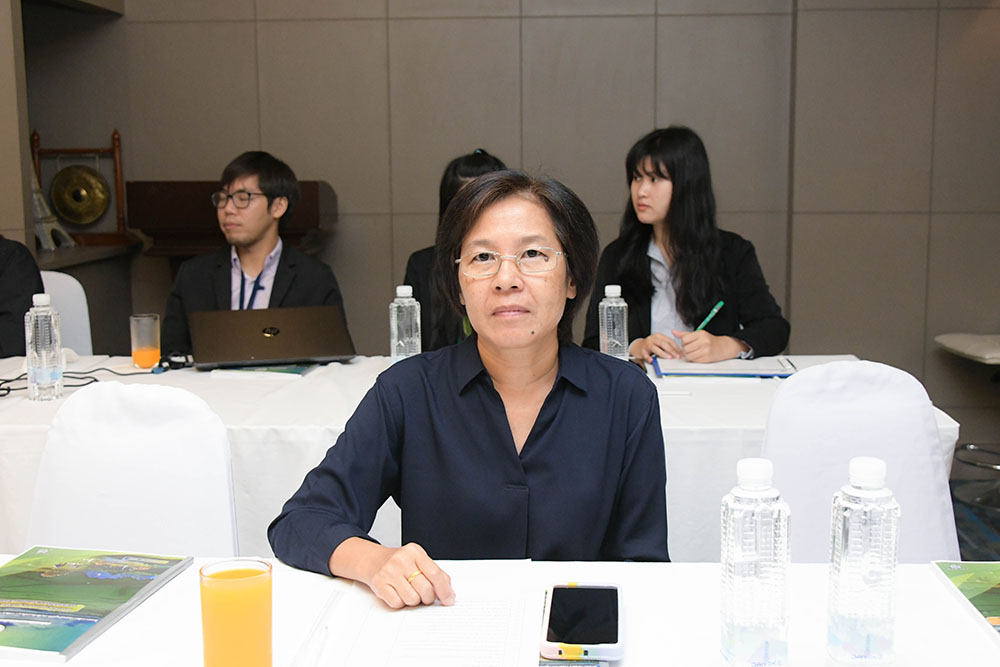 นางชรินี สุวรรณทัต ผู้อำนวยการกลุ่มงานสิ่งแวดล้อมชุมชน นางชรินี สุวรรณทัต ผู้อำนวยการกลุ่มงานสิ่งแวดล้อมชุมชน
