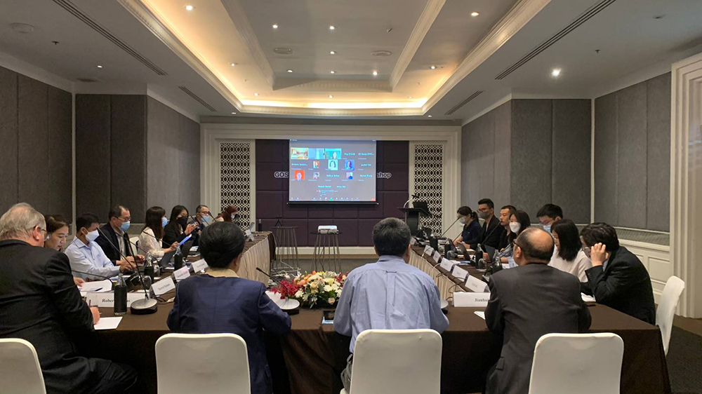ผู้เข้าร่วมการประชุม กำลังบรรยายในหัวข้อ เอซ ดี จี 13 ซึ่งมีวัตถุประสงค์เพื่อเป็นเวทีแลกเปลี่ยนนวัตกรรมทางวิทยาศาสตร์เพื่อประยุกต์ใช้ในการคาดการณ์ การเสนอแนวทางป้องกันและบรรเทาความรุนแรงจากการเปลี่ยนแปลงสภาพภูมิอากาศทั่วโลก ผู้เข้าร่วมการประชุม กำลังบรรยายในหัวข้อ เอซ ดี จี 13 ซึ่งมีวัตถุประสงค์เพื่อเป็นเวทีแลกเปลี่ยนนวัตกรรมทางวิทยาศาสตร์เพื่อประยุกต์ใช้ในการคาดการณ์ การเสนอแนวทางป้องกันและบรรเทาความรุนแรงจากการเปลี่ยนแปลงสภาพภูมิอากาศทั่วโลก