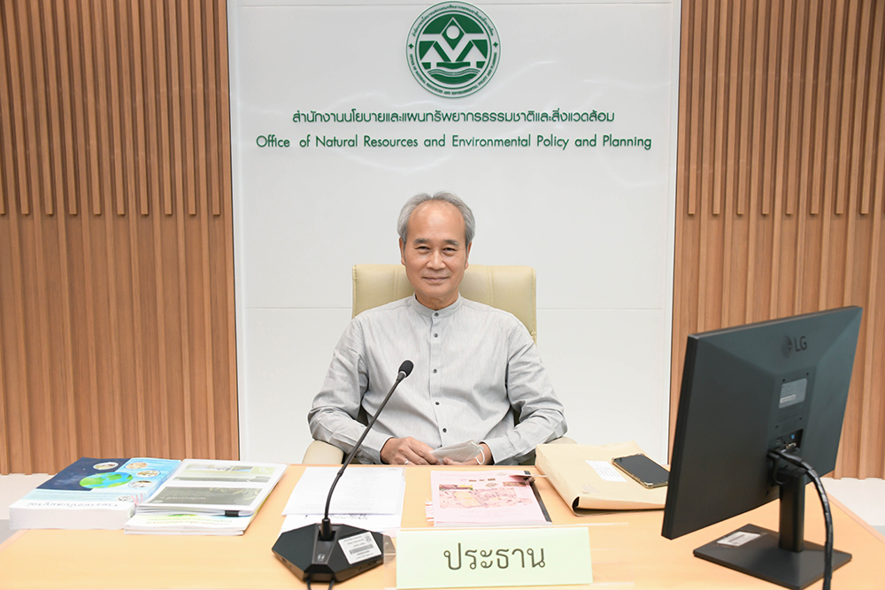 นายบวรเวท รุ่งรุจี เป็นประธานการประชุม นายบวรเวท รุ่งรุจี เป็นประธานการประชุม