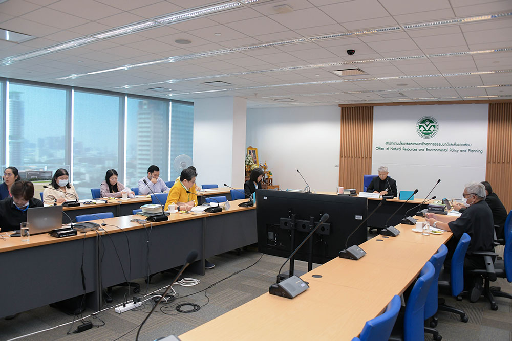 ซึ่งมีคณะอนุกรรมการฯ และเจ้าหน้าที่ สำนักงานนโยบายและแผนทรัพยากรธรรมชาติและสิ่งแวดล้อมประมาณ 20 คน เข้าร่วมการประชุมทางไกล (Video Conference) ผ่านระบบ Cisco Webex Meeting ด้วย ซึ่งมีคณะอนุกรรมการฯ และเจ้าหน้าที่ สำนักงานนโยบายและแผนทรัพยากรธรรมชาติและสิ่งแวดล้อมประมาณ 20 คน เข้าร่วมการประชุมทางไกล (Video Conference) ผ่านระบบ Cisco Webex Meeting ด้วย