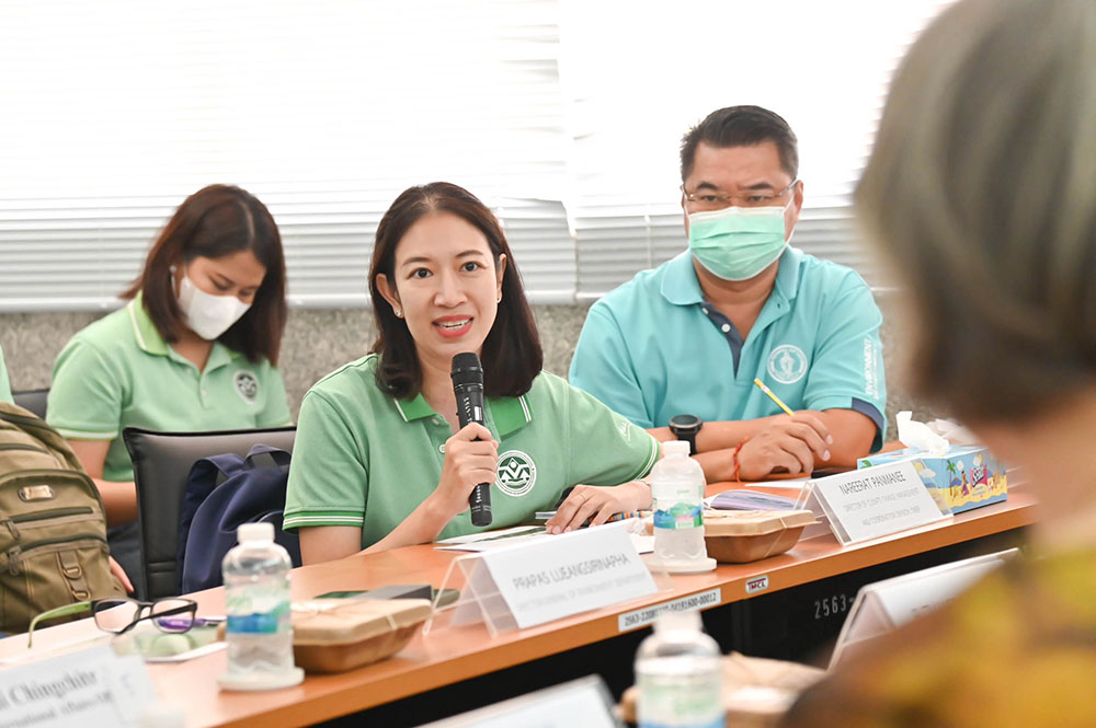 นางสาวนารีรัตน์ พันธุ์มณี ผู้อำนวยการกองประสานการจัดการการเปลี่ยนแปลงสภาพภูมิอากาศ (กปอ.) นางสาวนารีรัตน์ พันธุ์มณี ผู้อำนวยการกองประสานการจัดการการเปลี่ยนแปลงสภาพภูมิอากาศ (กปอ.)
