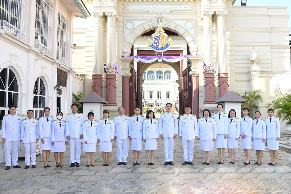 พร้อมด้วย คณะผู้บริหาร และข้าราชการ ในสังกัดกระทรวงทรัพยากรธรรมชาติและสิ่งแวดล้อม เข้าร่วมถวายแจกันดอกไม้ และลงนามถวายพระพรชัยมงคล สมเด็จพระนางเจ้าสุทิดา พัชรสุธาพิมลลักษณ พระบรมราชินี เนื่องในโอกาสวันเฉลิมพระชนมพรรษา ๓ มิถุนายน พุทธศักราช ๒๕๖๖ ณ ศาลาสหทัยสมาคม พระบรมมหาราชวัง พร้อมด้วย คณะผู้บริหาร และข้าราชการ ในสังกัดกระทรวงทรัพยากรธรรมชาติและสิ่งแวดล้อม เข้าร่วมถวายแจกันดอกไม้ และลงนามถวายพระพรชัยมงคล สมเด็จพระนางเจ้าสุทิดา พัชรสุธาพิมลลักษณ พระบรมราชินี เนื่องในโอกาสวันเฉลิมพระชนมพรรษา ๓ มิถุนายน พุทธศักราช ๒๕๖๖ ณ ศาลาสหทัยสมาคม พระบรมมหาราชวัง