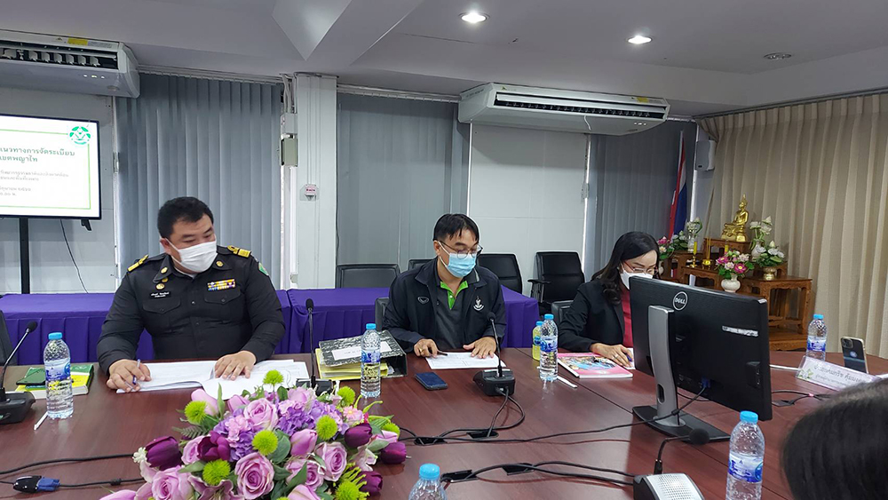 เจ้าหน้าที่ที่เกี่ยวข้องที่เข้าร่วมหารือเขตพญาไท เรื่องการจัดระเบียบป้าย เจ้าหน้าที่ที่เกี่ยวข้องที่เข้าร่วมหารือเขตพญาไท เรื่องการจัดระเบียบป้าย