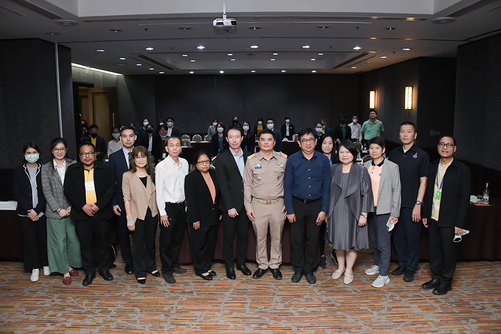 เจ้าหน้าที่สผ.เข้าร่วมประชุมจำนวนประมาณ 60 คน เจ้าหน้าที่สผ.เข้าร่วมประชุมจำนวนประมาณ 60 คน