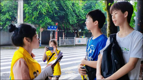 นักศึกษาจีน นักศึกษาจีน