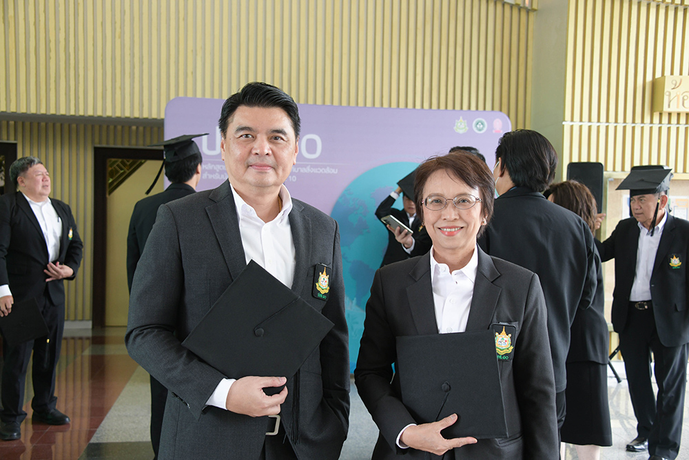 นายจิรวัฒน์ ระติสุนทร รองเลขาธิการ สผ. นายจิรวัฒน์ ระติสุนทร รองเลขาธิการ สผ.