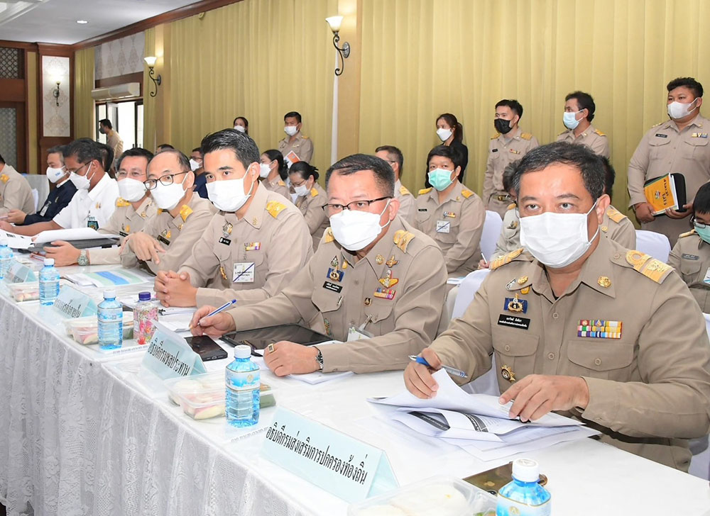 ผู้เข้าร่วมประชุมคณะกรรมการบริหารมูลนิธิภูบดินทร์ ในพระบรมราชูปถัมภ์ ผู้เข้าร่วมประชุมคณะกรรมการบริหารมูลนิธิภูบดินทร์ ในพระบรมราชูปถัมภ์