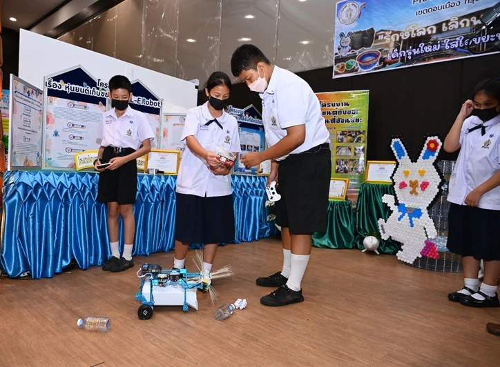 ไอวีแอล ปูทางโรงเรียนสอนเด็กคัดแยกขยะพลาสติกอย่างถูกต้อง ปลูกฝัง "รีไซเคิล" ต้นทางสู่ "เมืองไร้ขยะ" ไอวีแอล ปูทางโรงเรียนสอนเด็กคัดแยกขยะพลาสติกอย่างถูกต้อง ปลูกฝัง "รีไซเคิล" ต้นทางสู่ "เมืองไร้ขยะ"
