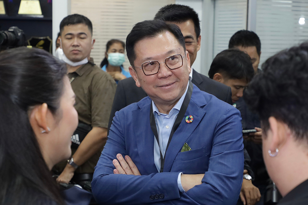 นายจตุพร บุรุษพัฒน์ ปลัดกระทรวงทรัพยากรธรรมชาติและสิ่งแวดล้อม นายจตุพร บุรุษพัฒน์ ปลัดกระทรวงทรัพยากรธรรมชาติและสิ่งแวดล้อม