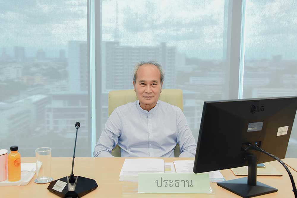 นายบวรเวท รุ่งรุจี เป็นประธาน นายบวรเวท รุ่งรุจี เป็นประธาน