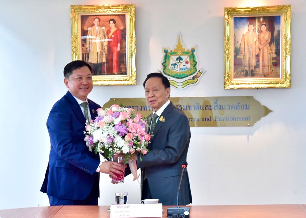 นายจตุพร บุรุษพัฒน์ ปลัดกระทรวงทรัพยากรธรรมชาติและสิ่งแวดล้อม นายจตุพร บุรุษพัฒน์ ปลัดกระทรวงทรัพยากรธรรมชาติและสิ่งแวดล้อม