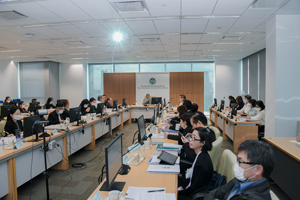 โดยมีคณะอนุกรรมการฯ และผู้เข้าร่วมประชุมรวม 45 คน โดยมีคณะอนุกรรมการฯ และผู้เข้าร่วมประชุมรวม 45 คน