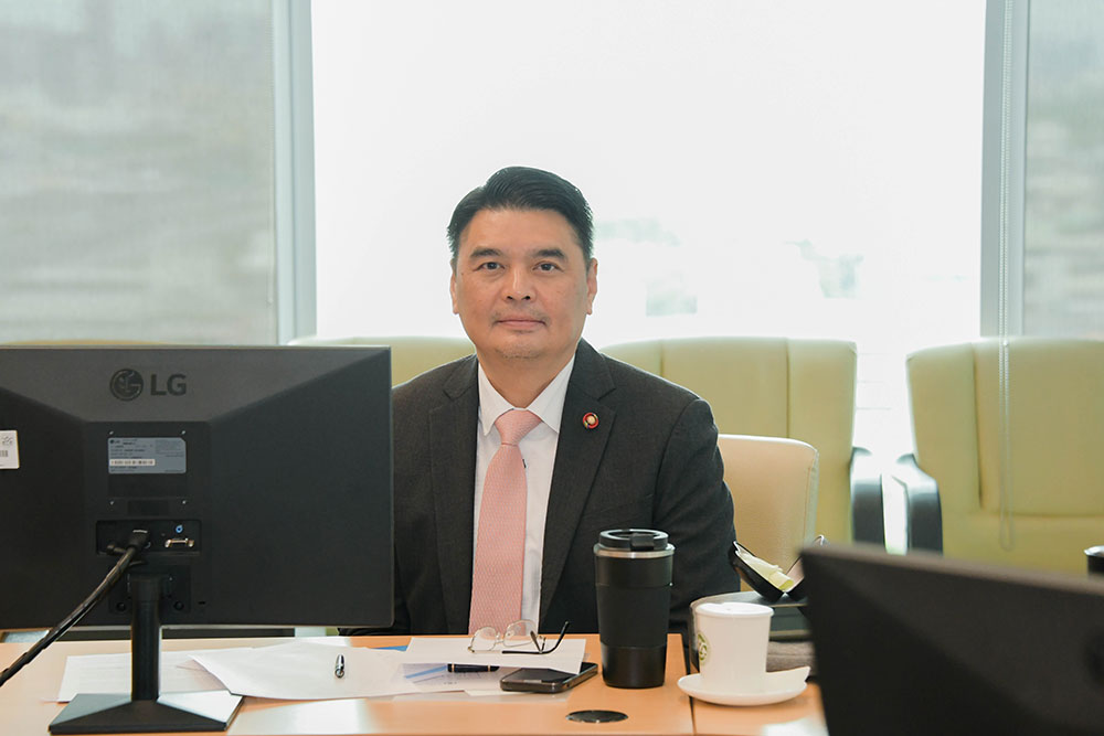 นายจิรวัฒน์ ระติสุนทร รองเลขาธิการ สำนักงานนโยบายและแผนทรัพยากรธรรมชาติและสิ่งแวดล้อม นายจิรวัฒน์ ระติสุนทร รองเลขาธิการ สำนักงานนโยบายและแผนทรัพยากรธรรมชาติและสิ่งแวดล้อม