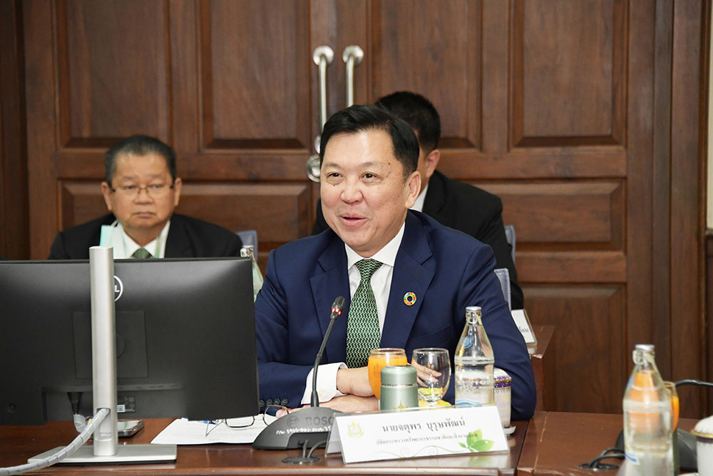 นายจตุพร บุรุษพัฒน์ ปลัดกระทรวงทรัพยากรธรรมชาติและสิ่งแวดล้อม นายจตุพร บุรุษพัฒน์ ปลัดกระทรวงทรัพยากรธรรมชาติและสิ่งแวดล้อม