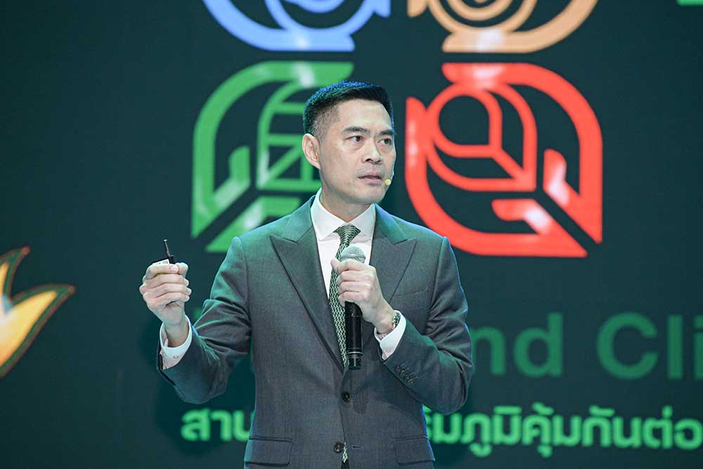 ดร.พิรุณ สัยยะสิทธิ์พานิช เลขาธิการสำนักงานนโยบายและแผนทรัพยากรธรรมชาติและสิ่งแวดล้อม (สผ.) ได้บรรยายพิเศษในหัวข้อ เส้นทางสู่ปี ค.ศ.2030 และเป้าหมายระดับโลก ดร.พิรุณ สัยยะสิทธิ์พานิช เลขาธิการสำนักงานนโยบายและแผนทรัพยากรธรรมชาติและสิ่งแวดล้อม (สผ.) ได้บรรยายพิเศษในหัวข้อ เส้นทางสู่ปี ค.ศ.2030 และเป้าหมายระดับโลก