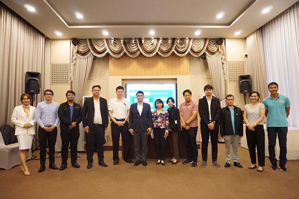 รองเลขาธิการ สผ. และผู้ร่วมงาน รองเลขาธิการ สผ. และผู้ร่วมงาน