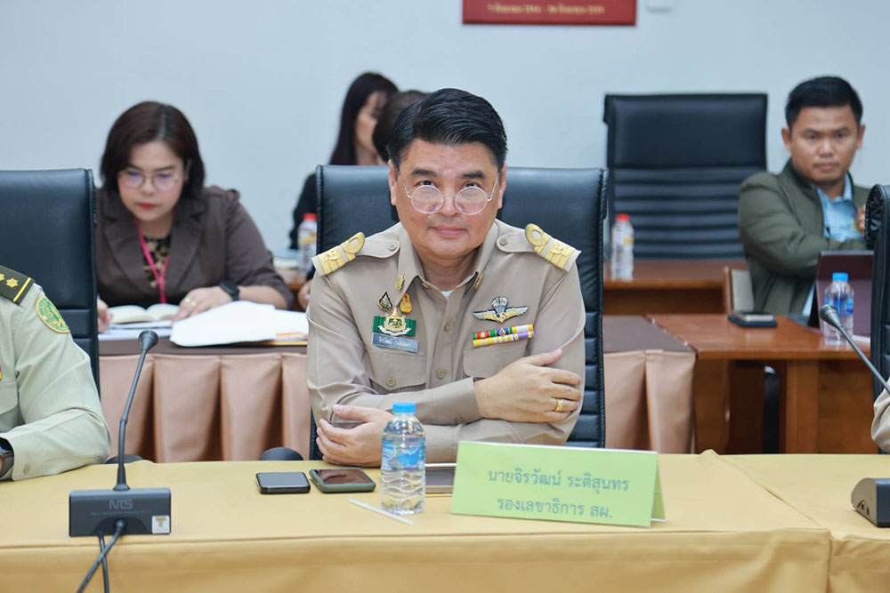 นายจิรวัฒน์ ระติสุนทร รองเลขาธิการสำนักงานนโยบายและแผนทรัพยากรธรรมชาติและสิ่งแวดล้อม นายจิรวัฒน์ ระติสุนทร รองเลขาธิการสำนักงานนโยบายและแผนทรัพยากรธรรมชาติและสิ่งแวดล้อม
