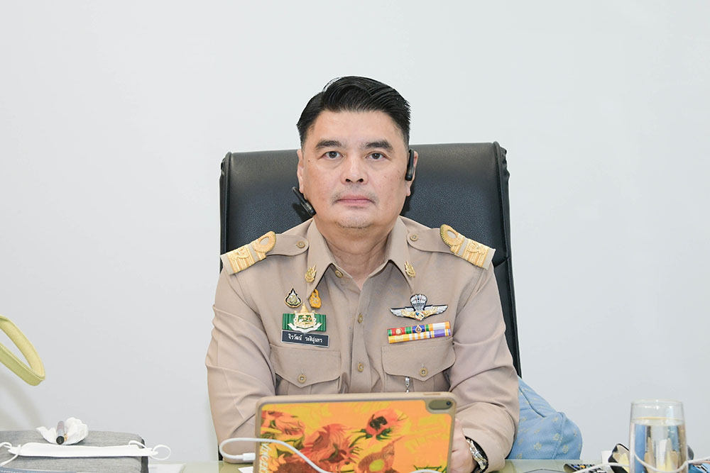 นายจิรวัฒน์ ระติสุนทร รองเลขาธิการสำนักงานนโยบายและแผนทรัพยากรธรรมชาติและสิ่งแวดล้อม นายจิรวัฒน์ ระติสุนทร รองเลขาธิการสำนักงานนโยบายและแผนทรัพยากรธรรมชาติและสิ่งแวดล้อม