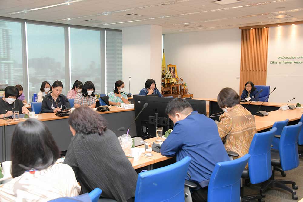 โดยมี เจ้าหน้าที่ กปผ. และ กพส. เข้าร่วมในห้องประชุมและระบบออนไลน์ ประมาณ 60 คน โดยมี เจ้าหน้าที่ กปผ. และ กพส. เข้าร่วมในห้องประชุมและระบบออนไลน์ ประมาณ 60 คน