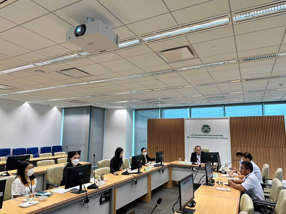 เจ้าหน้าที่ อพท. และเจ้าหน้าที่ สผ. จำนวน 9 คน เข้าร่วมประชุม เจ้าหน้าที่ อพท. และเจ้าหน้าที่ สผ. จำนวน 9 คน เข้าร่วมประชุม