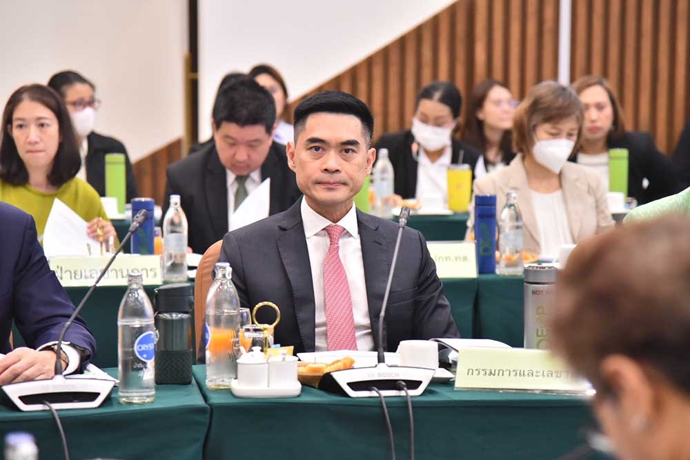 ดร.พิรุณ สัยยะสิทธิ์พานิช เลขาธิการ สผ. ดร.พิรุณ สัยยะสิทธิ์พานิช เลขาธิการ สผ.