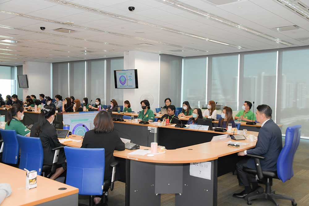 ภาพรวมในการประชุมในครั้งนี้ มีเจ้าหน้าที่ สผ. เข้าร่วมประชุม รวม 70 คน ภาพรวมในการประชุมในครั้งนี้ มีเจ้าหน้าที่ สผ. เข้าร่วมประชุม รวม 70 คน