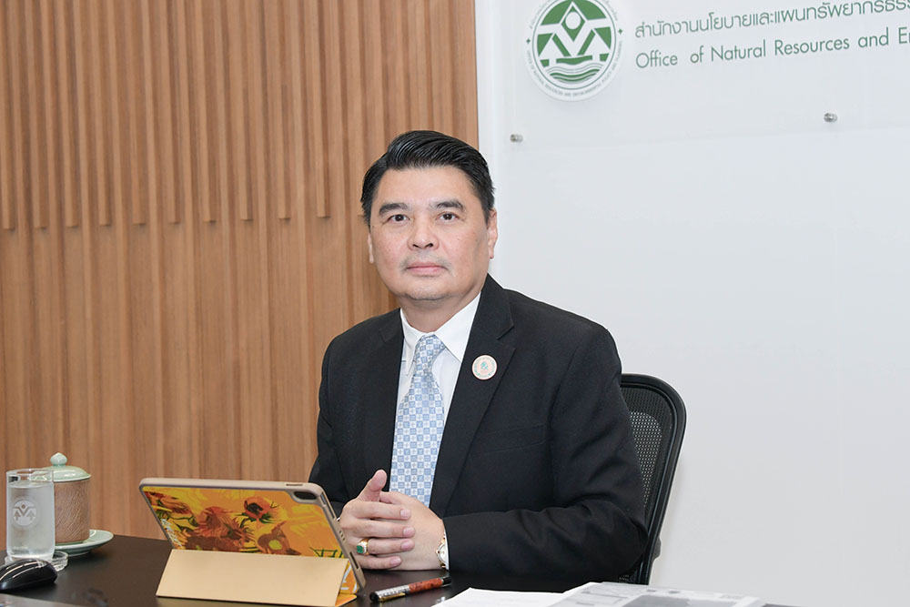 นายจิรวัฒน์ ระติสุนทร รองเลขาธิการ สำนักงานโยบายและแผนทรัพยากรธรมชาติและสิ่งแวดล้อม นายจิรวัฒน์ ระติสุนทร รองเลขาธิการ สำนักงานโยบายและแผนทรัพยากรธรมชาติและสิ่งแวดล้อม
