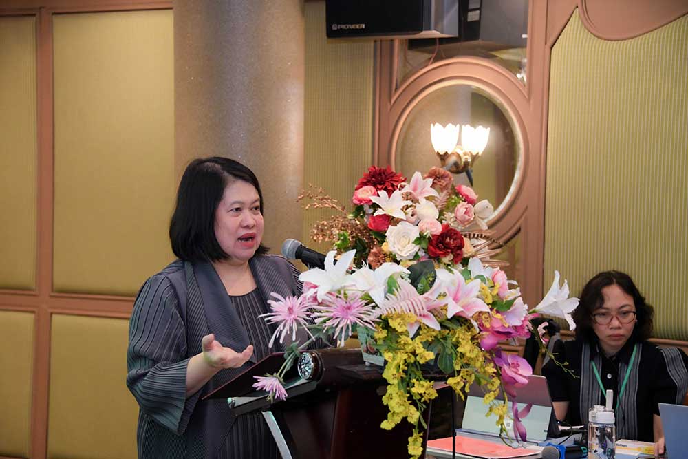 ดร.จิตตินันท์ เรืองวีรยุทธ ผอ.กลช. ให้เกียรติกล่าวเปิดการประชุม ดร.จิตตินันท์ เรืองวีรยุทธ ผอ.กลช. ให้เกียรติกล่าวเปิดการประชุม