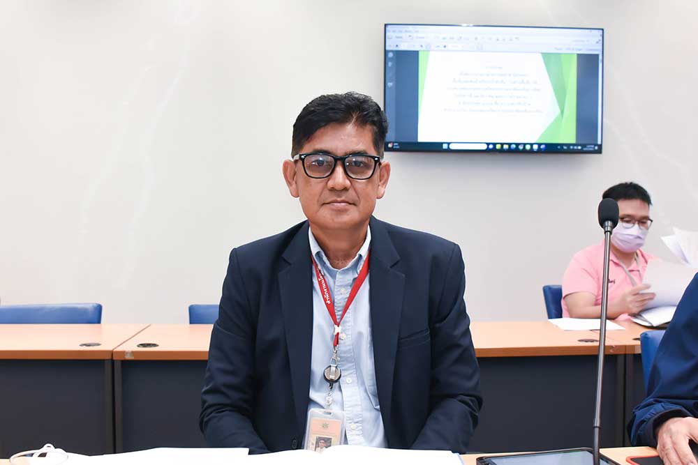นายวรพจน์ ทองอุปการ นักวิชาการสิ่งแวดล้อมชำนาญการพิเศษ นายวรพจน์ ทองอุปการ นักวิชาการสิ่งแวดล้อมชำนาญการพิเศษ