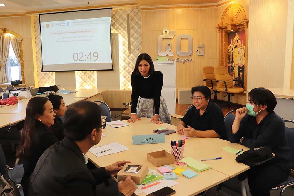 ภาพบรรยากาศในการทำกิจกรรมกลุ่ม ภาพบรรยากาศในการทำกิจกรรมกลุ่ม