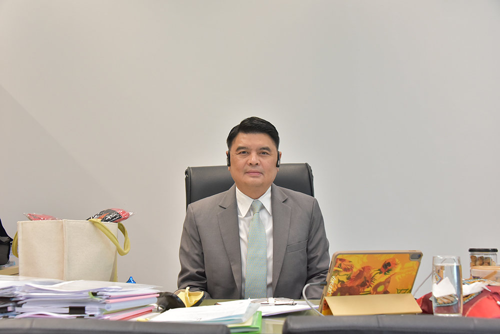 นายจิรวัฒน์ ระติสุนทร รองเลขาธิการ สำนักงานนโยบายและแผนทรัพยากรธรมชาติและสิ่งแวดล้อม นายจิรวัฒน์ ระติสุนทร รองเลขาธิการ สำนักงานนโยบายและแผนทรัพยากรธรมชาติและสิ่งแวดล้อม