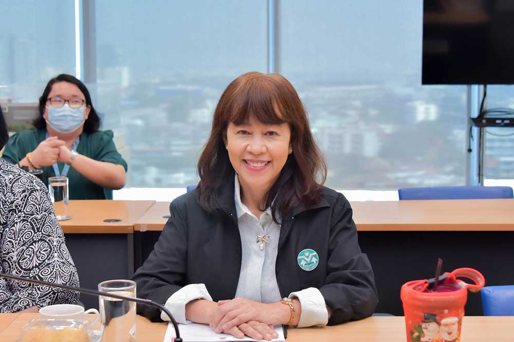 นางเสาวภา หิญชีระนันทน์ ผู้อำนวยการกองพัฒนาระบบการประเมินผลกระทบสิ่งแวดล้อม นางเสาวภา หิญชีระนันทน์ ผู้อำนวยการกองพัฒนาระบบการประเมินผลกระทบสิ่งแวดล้อม
