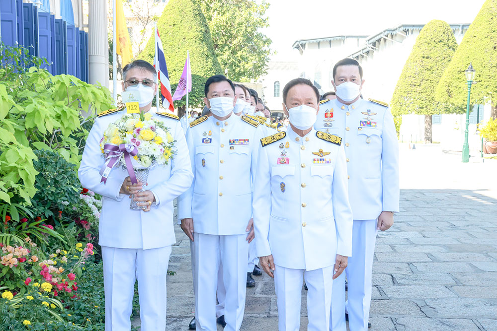 พล.ต.อ.พัชรวาท วงษ์สุวรรณ รองนายกรัฐมนตรี และรัฐมนตรีว่าการกระทรวงทรัพยากรธรรมชาติและสิ่งแวดล้อม (รมว.ทส.) นำคณะทส. ลงนามถวายพระพร เนื่องในวันขึ้นปีใหม่ ๒๕๖๗ พล.ต.อ.พัชรวาท วงษ์สุวรรณ รองนายกรัฐมนตรี และรัฐมนตรีว่าการกระทรวงทรัพยากรธรรมชาติและสิ่งแวดล้อม (รมว.ทส.) นำคณะทส. ลงนามถวายพระพร เนื่องในวันขึ้นปีใหม่ ๒๕๖๗