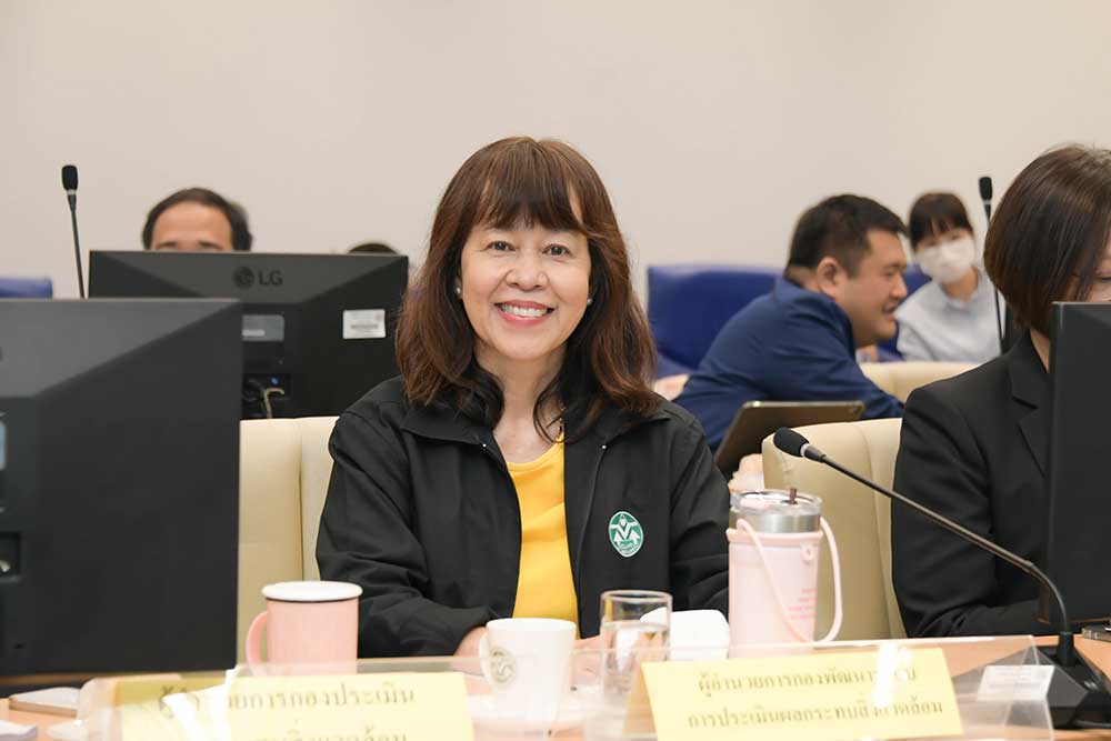 นางเสาวภา หิญชีระนันทน์ ผู้อำนวยการกองพัฒนาระบบการประเมินผลกระทบสิ่งแวดล้อม นางเสาวภา หิญชีระนันทน์ ผู้อำนวยการกองพัฒนาระบบการประเมินผลกระทบสิ่งแวดล้อม