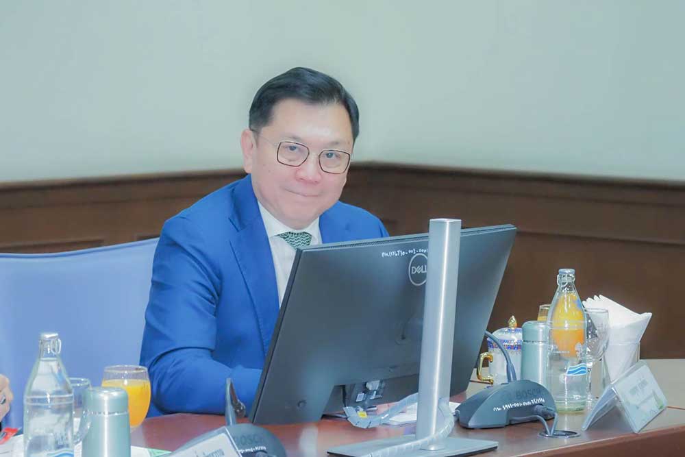 นายจตุพร บุรุษพัฒน์ ปลัดกระทรวงทรัพยากรธรรมชาติและสิ่งแวดล้อม นายจตุพร บุรุษพัฒน์ ปลัดกระทรวงทรัพยากรธรรมชาติและสิ่งแวดล้อม