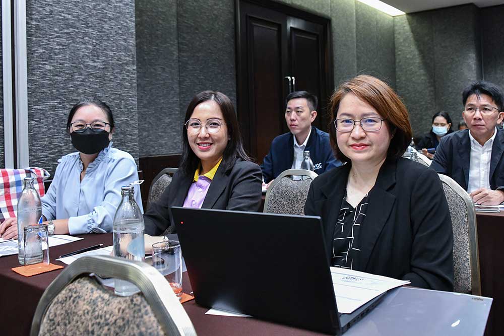 นางกตัญชลี ธรรมกุล ผู้เชี่ยวชาญเฉพาะด้านสิ่งแวดล้อม สำนักงงานนโยบายและแผนทรัพยากรธรรมชาติและสิ่งแวดล้อม นางกตัญชลี ธรรมกุล ผู้เชี่ยวชาญเฉพาะด้านสิ่งแวดล้อม สำนักงงานนโยบายและแผนทรัพยากรธรรมชาติและสิ่งแวดล้อม