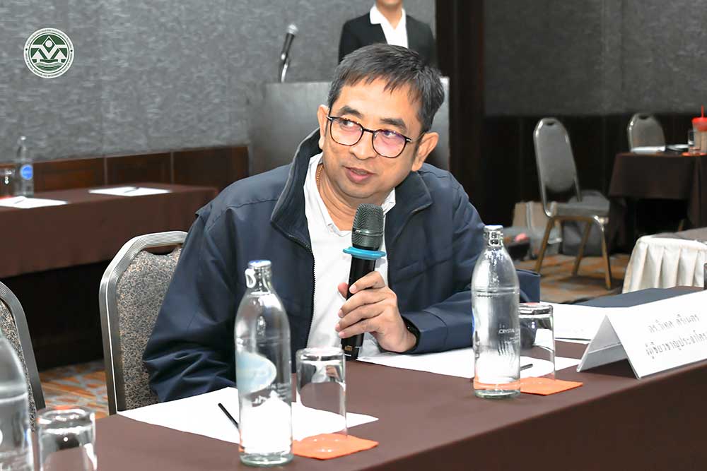 ผู้เข้าร่วมประชุม ผู้เข้าร่วมประชุม