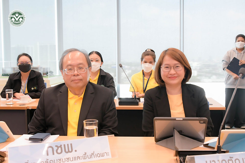 นางกตัญชลี ธรรมกุล ผู้เชี่ยวชาญเฉพาะด้านสิ่งแวดล้อม และ นายอิศรพันธ์ กาญจนเรขา ผู้อำนวยการกองสิ่งแวดล้อมชุมชนและพื้นที่เฉพาะ นางกตัญชลี ธรรมกุล ผู้เชี่ยวชาญเฉพาะด้านสิ่งแวดล้อม และ นายอิศรพันธ์ กาญจนเรขา ผู้อำนวยการกองสิ่งแวดล้อมชุมชนและพื้นที่เฉพาะ