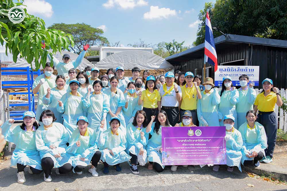 นางอินทิรา เอื้อมลฉัตร รองเลขาธิการ สผ. นำทีมเจ้าหน้าที่ สผ. ร่วมปรับปรุงพื้นที่บริเวณมูลนิธิเส้นด้าย เพื่อใช้เป็นพื้นที่กิจกรรมสาธารณประโยชน์ ทั้งนี้เพื่อถวายพระพรชัยมงคล สมเด็จพระกนิษฐาธิราชเจ้า กรมสมเด็จพระเทพรัตนราชสุดาฯ สยามบรมราชกุมารี นางอินทิรา เอื้อมลฉัตร รองเลขาธิการ สผ. นำทีมเจ้าหน้าที่ สผ. ร่วมปรับปรุงพื้นที่บริเวณมูลนิธิเส้นด้าย เพื่อใช้เป็นพื้นที่กิจกรรมสาธารณประโยชน์ ทั้งนี้เพื่อถวายพระพรชัยมงคล สมเด็จพระกนิษฐาธิราชเจ้า กรมสมเด็จพระเทพรัตนราชสุดาฯ สยามบรมราชกุมารี