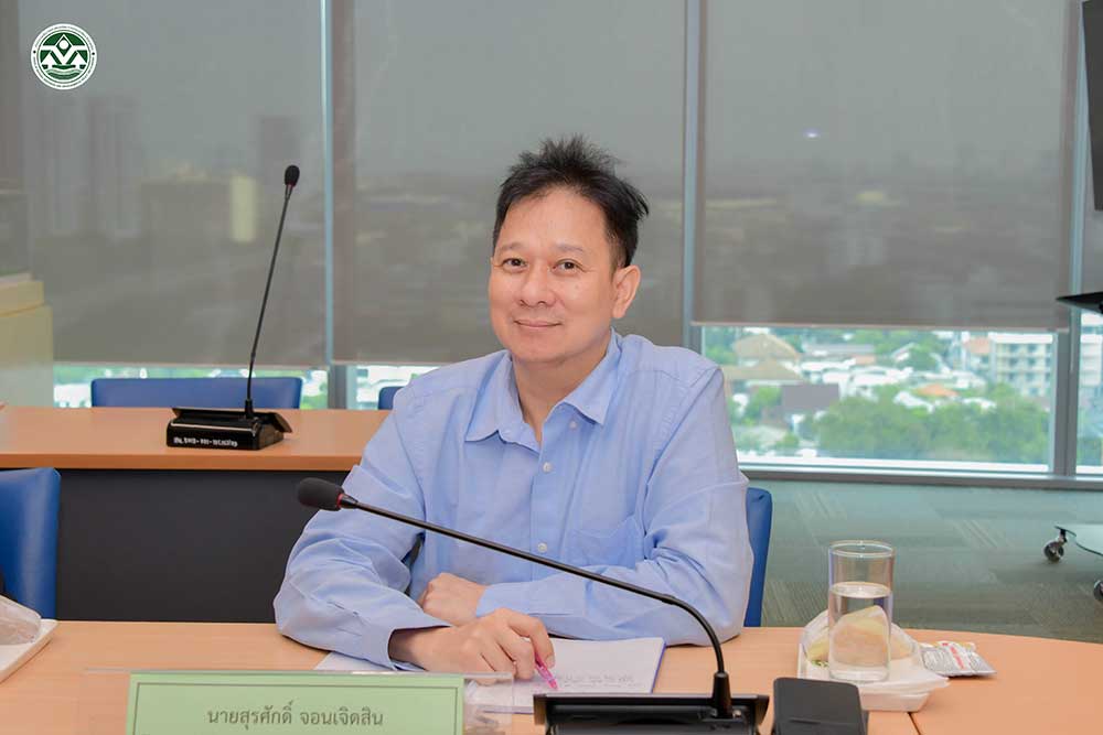 นายสุรศักดิ์ จอนเจิดสิน รักษาการผู้จัดการอาวุโส ฝ่ายบริหารงานสิ่งแวดล้อม ปตท.สผ. นายสุรศักดิ์ จอนเจิดสิน รักษาการผู้จัดการอาวุโส ฝ่ายบริหารงานสิ่งแวดล้อม ปตท.สผ.