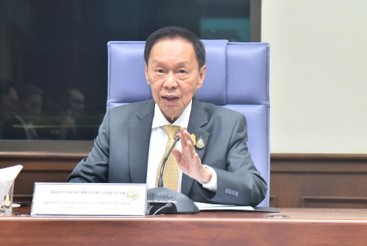 พล.ต.อ.พัชรวาท วงษ์สุวรรณ รองนายกรัฐมนตรี และรัฐมนตรีว่าการกระทรวงทรัพยากรธรรมชาติและสิ่งแวดล้อม พล.ต.อ.พัชรวาท วงษ์สุวรรณ รองนายกรัฐมนตรี และรัฐมนตรีว่าการกระทรวงทรัพยากรธรรมชาติและสิ่งแวดล้อม