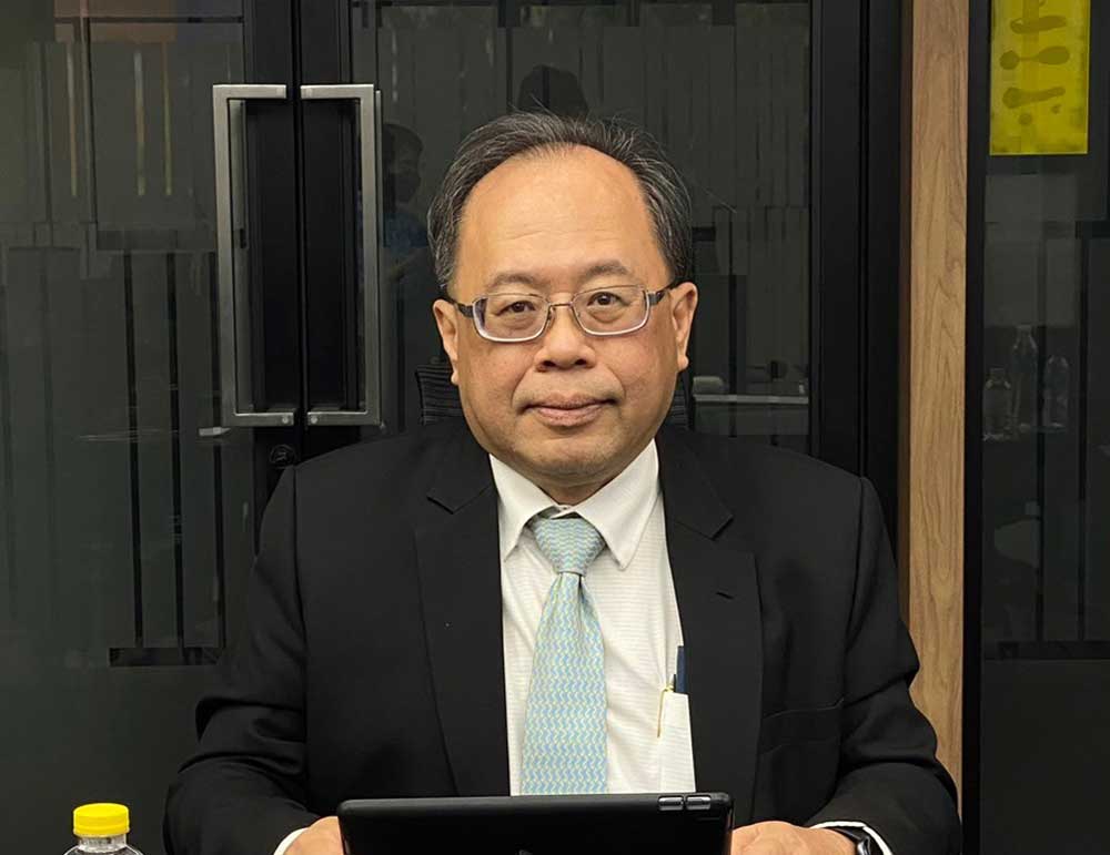 นายอิศรพันธ์ กาญจนเรขา ผอ.กชพ. นายอิศรพันธ์ กาญจนเรขา ผอ.กชพ.