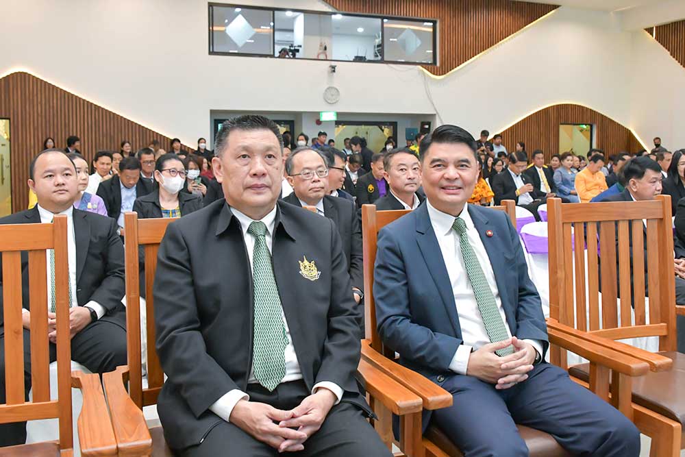 นายจิรวัฒน์ ระติสุนทร รองเลขาธิการ สำนักงานนโยบายและแผนทรัพยากรธรรมชาติและสิ่งแวดล้อม นายจิรวัฒน์ ระติสุนทร รองเลขาธิการ สำนักงานนโยบายและแผนทรัพยากรธรรมชาติและสิ่งแวดล้อม