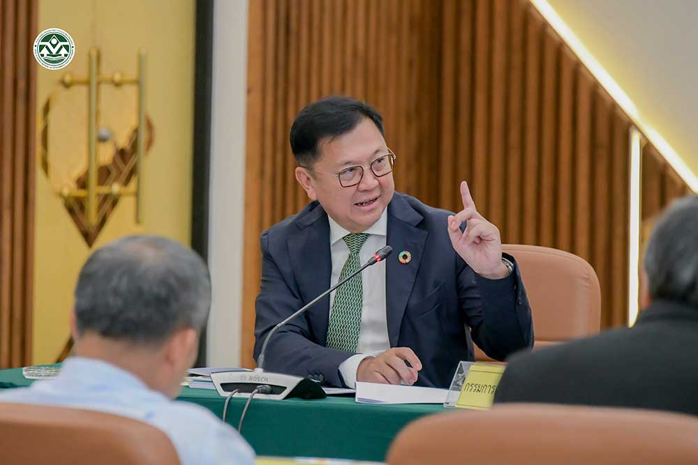 นายจตุพร บุรุษพัฒน์ ปลัดกระทรวงทรัพยากรธรรมชาติ และสิ่งแวดล้อม นายจตุพร บุรุษพัฒน์ ปลัดกระทรวงทรัพยากรธรรมชาติ และสิ่งแวดล้อม