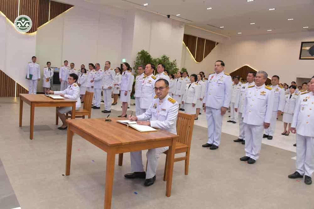 นายประเสริฐ ศิรินภาพร เลขาธิการสำนักงานนโยบายและแผนทรัพยากรธรรมชาติและสิ่งแวดล้อม นายประเสริฐ ศิรินภาพร เลขาธิการสำนักงานนโยบายและแผนทรัพยากรธรรมชาติและสิ่งแวดล้อม