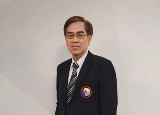 ดร.สนธิ คชวัฒน์ ผู้ทรงคุณวุฒิด้านสิ่งแวดล้อมและสุขภาพ ดร.สนธิ คชวัฒน์ ผู้ทรงคุณวุฒิด้านสิ่งแวดล้อมและสุขภาพ