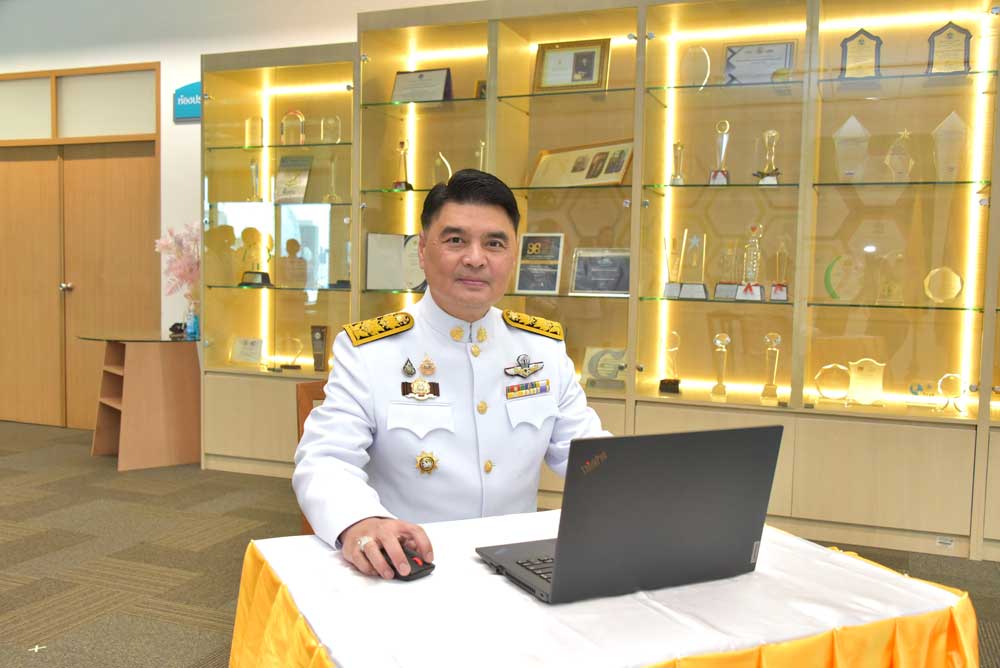 นายจิรวัฒน์ ระติสุนทร รองเลขาธิาการสำนักงานนโยบายและแผนทรัพยากรธรรมชาติและสิ่งแวดล้อม นายจิรวัฒน์ ระติสุนทร รองเลขาธิาการสำนักงานนโยบายและแผนทรัพยากรธรรมชาติและสิ่งแวดล้อม
