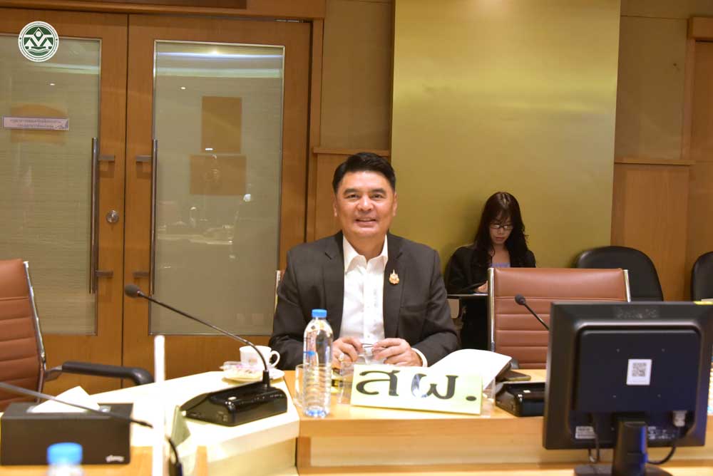 นายจิรวัฒน์ ระติสุนทร รองเลขาธิการสำนักงานนโยบายและแผนทรัพยากรธรรมชาติและสิ่งแวดล้อม นายจิรวัฒน์ ระติสุนทร รองเลขาธิการสำนักงานนโยบายและแผนทรัพยากรธรรมชาติและสิ่งแวดล้อม