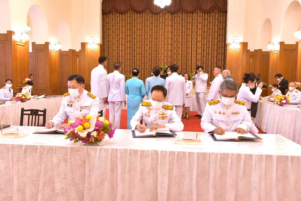 กิจกรรมลงนามถวายพระพรชัยมงคล กิจกรรมลงนามถวายพระพรชัยมงคล